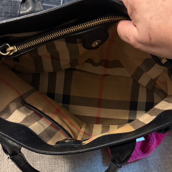 Burberry Black Leather Shoulder Bag with Signature Check Sides - Picture 5 of 8